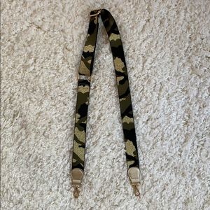 Ahdorned Camo Strap